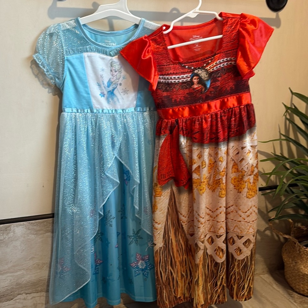 Disney Princess Frozen & Moana Nightgowns/dresses/play dress up